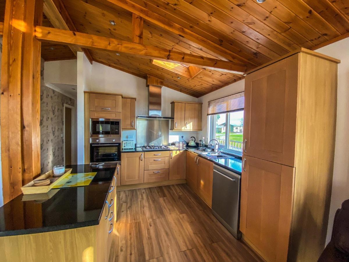 Immaculate 3-Bedroom Private Lodge Near York Eksteriør bilde